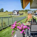 Jaroszowka Z Widokiem Na Gory Horská chata