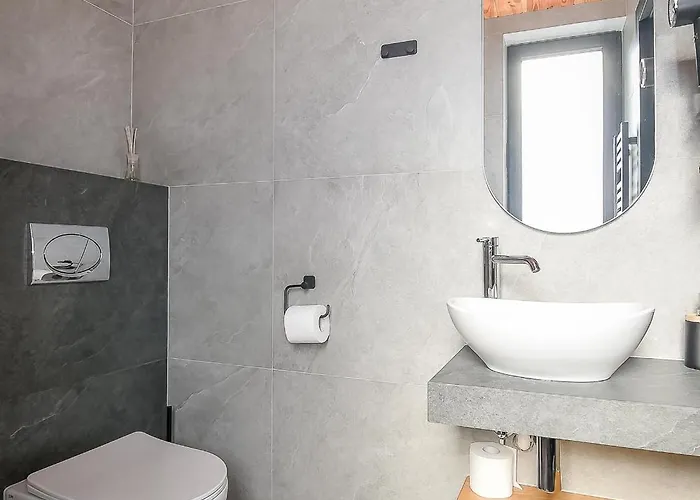 Jaroszowka Z Widokiem Na Gory