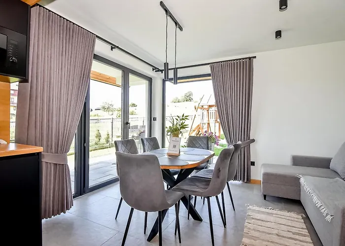 Jaroszowka Z Widokiem Na Gory