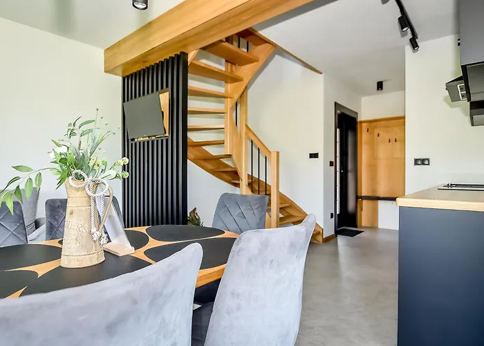 Jaroszowka Z Widokiem Na Gory