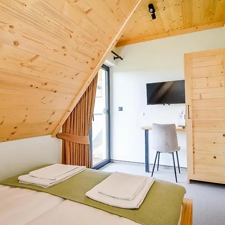 Jaroszowka Z Widokiem Na Gory 扎科帕内