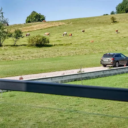 Jaroszowka Z Widokiem Na Gory