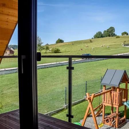 Jaroszowka Z Widokiem Na Gory *