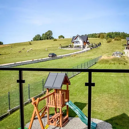 Jaroszowka Z Widokiem Na Gory