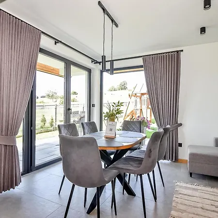 Jaroszowka Z Widokiem Na Gory