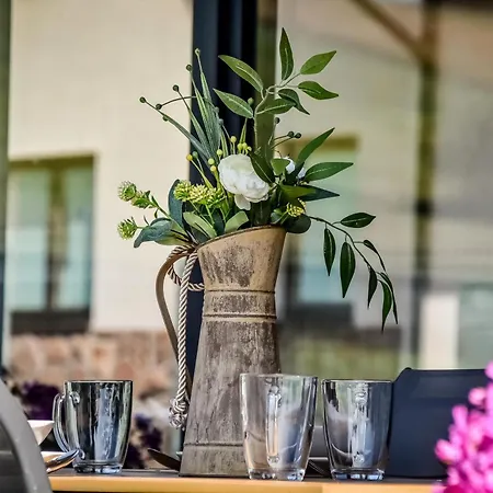 Jaroszowka Z Widokiem Na Gory