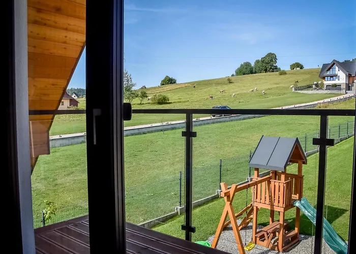 Jaroszowka Z Widokiem Na Gory *