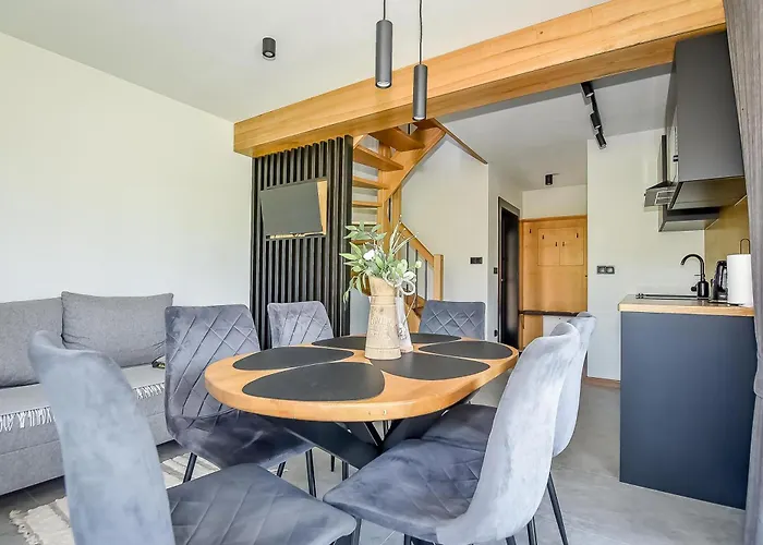 Jaroszowka Z Widokiem Na Gory *